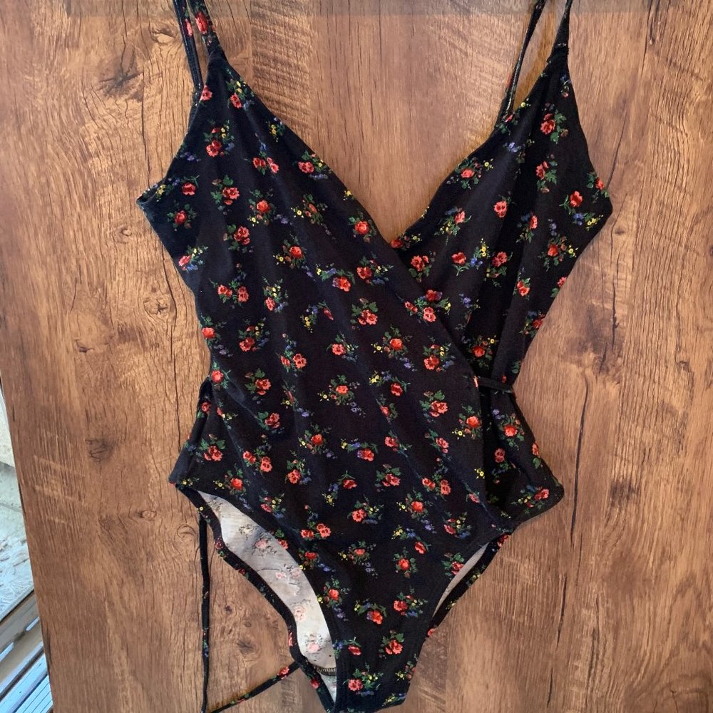 Urban Outfitters Bodysuit- XS
